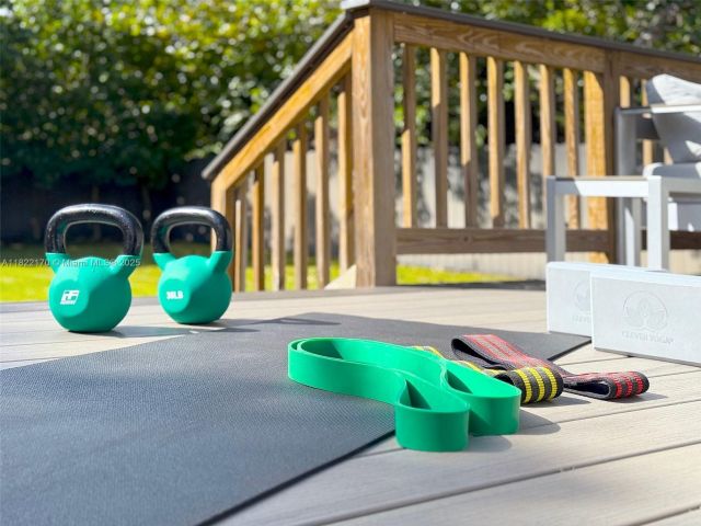 Дом в аренду по адресу 130 SW 25th Rd - фото 6161533