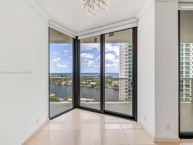 Продажа квартиры #1412 - фото 6663507