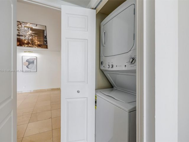 Продажа квартиры #1412 - фото 6663509