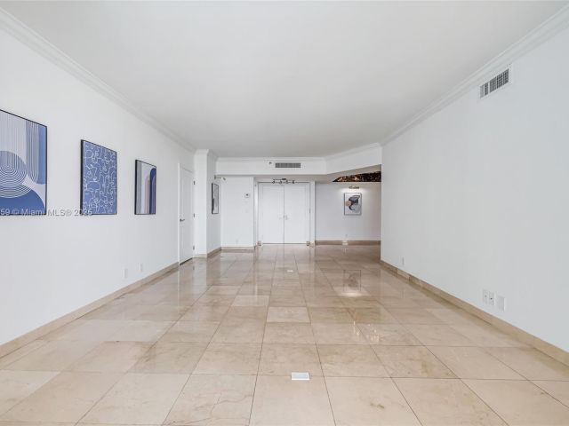 Продажа квартиры #1412 - фото 6663515