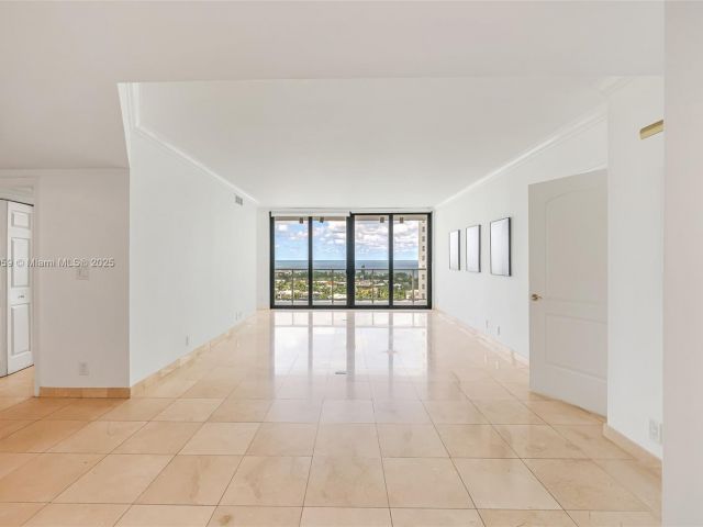 Продажа квартиры #1412 - фото 6663518