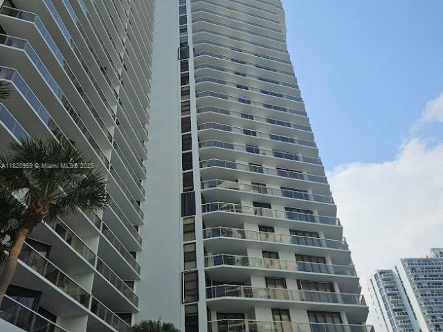 Продажа квартиры #1412 - фото 6162203