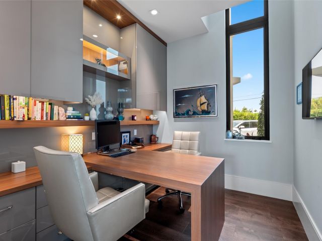 Продажа дома по адресу 1200 SE 12th Ter - фото 6191490