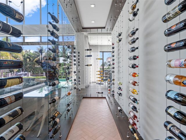 Продажа дома по адресу 1200 SE 12th Ter - фото 6191499