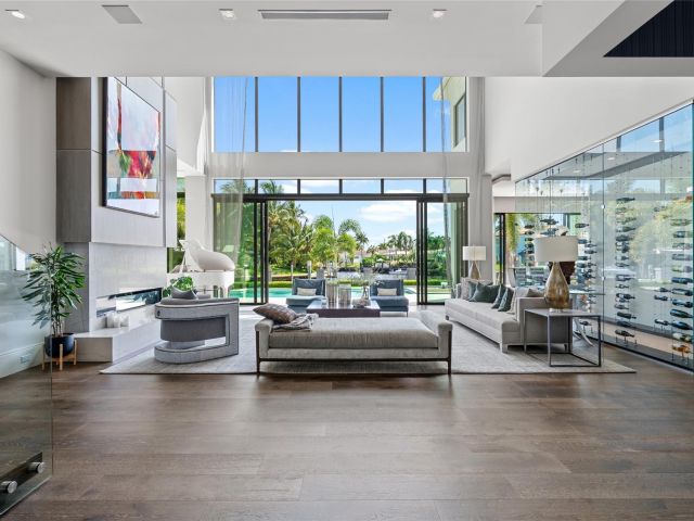 Продажа дома по адресу 1200 SE 12th Ter - фото 6191501