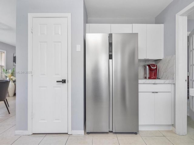 Продажа дома по адресу 19257 NW 14th St - фото 6162895