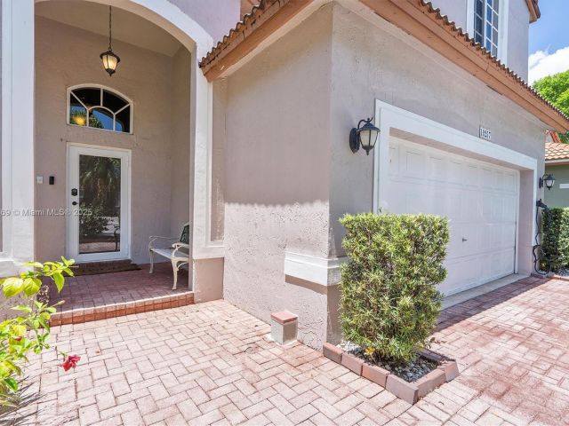 Продажа дома по адресу 19257 NW 14th St - фото 6162913