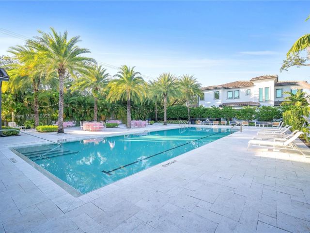 Продажа дома по адресу 3511 Ashwood Cir S - фото 6168508