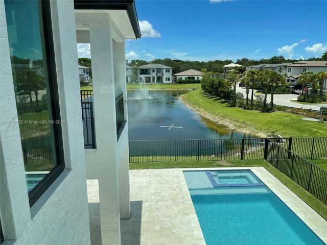 Продажа дома по адресу 3511 Ashwood Cir S - фото 6168516