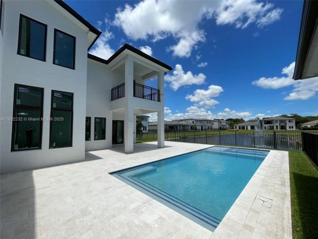 Продажа дома по адресу 3511 Ashwood Cir S - фото 6168517