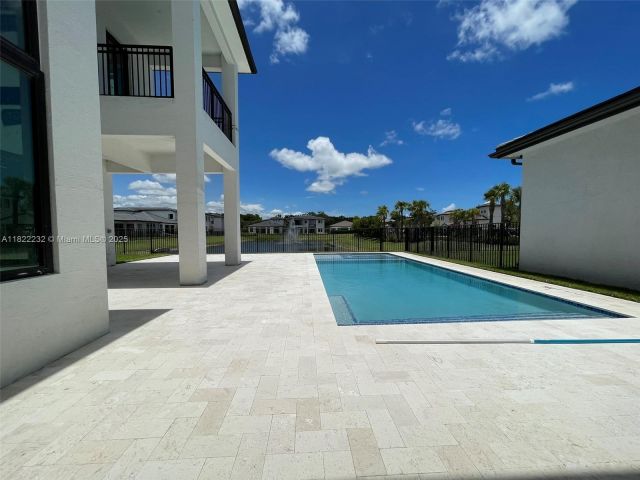 Продажа дома по адресу 3511 Ashwood Cir S - фото 6168522