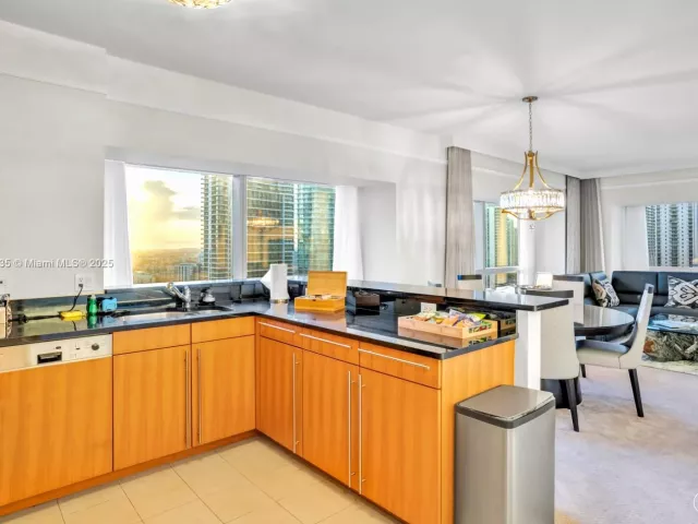 Продажа квартиры #3012 - фото 6162664