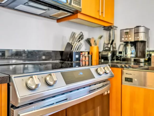 Продажа квартиры #3012 - фото 6162654