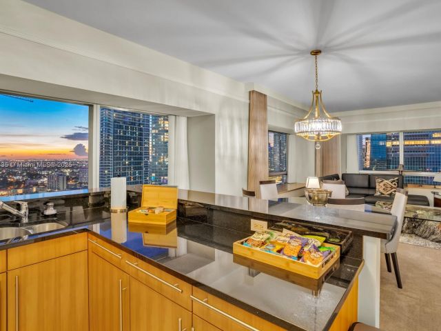 Продажа квартиры #3012 - фото 6162660