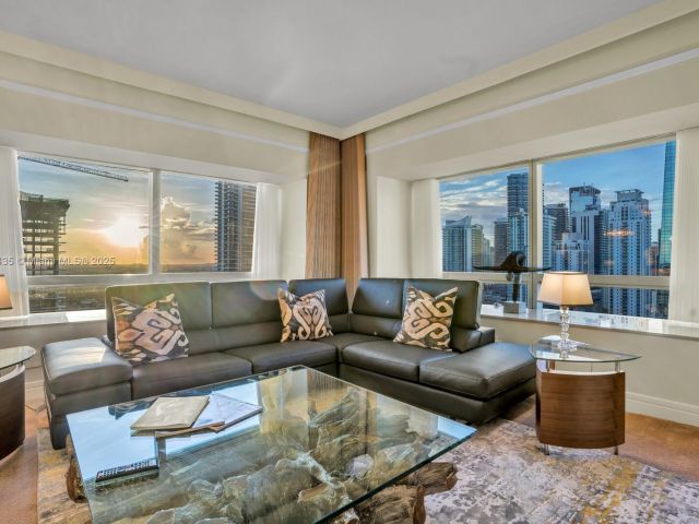 Продажа квартиры #3012 - фото 6162661