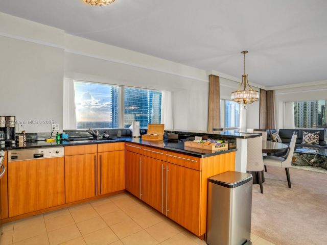 Продажа квартиры #3012 - фото 6162668