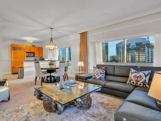 Продажа квартиры #3012 - фото 6162669