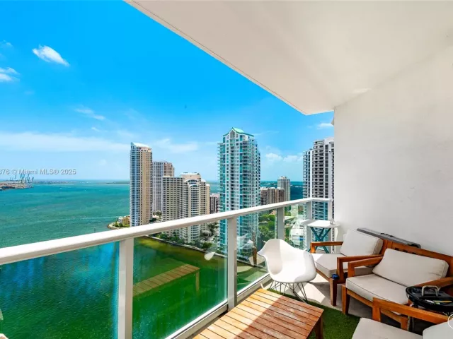 Продажа квартиры #T-2612 - фото 6164139