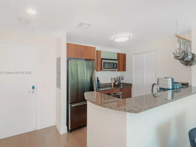 Продажа квартиры #T-2612 - фото 6164128