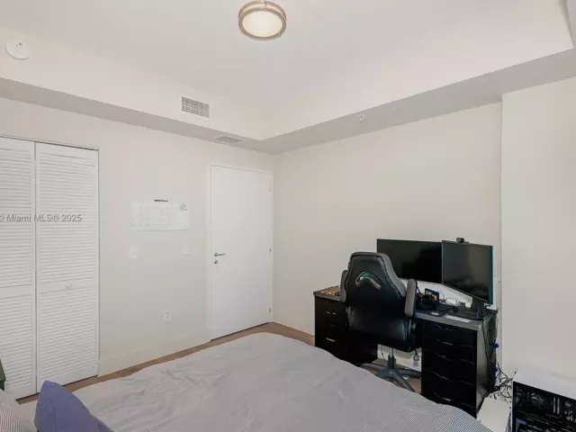 Продажа квартиры #T-2612 - фото 6164120