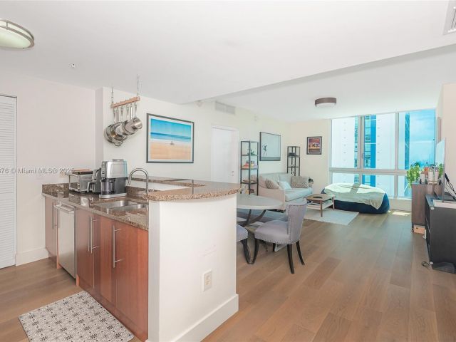 Продажа квартиры #T-2612 - фото 6164126