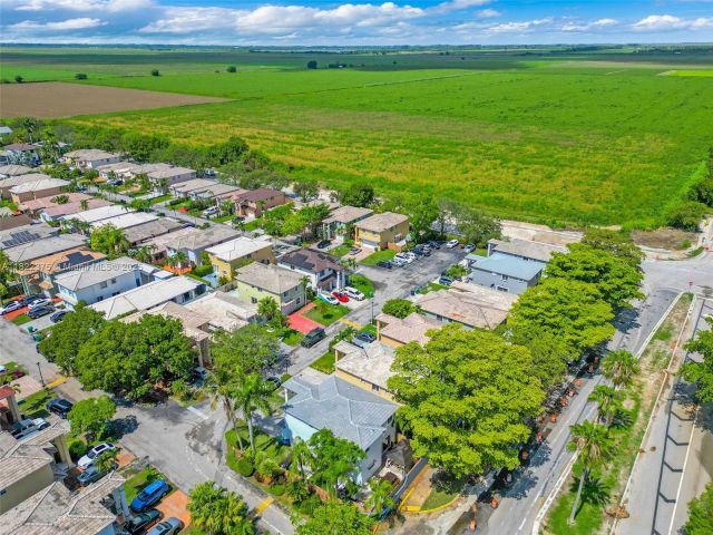 Продажа дома по адресу 16101 SW 104th Ter - фото 6164502