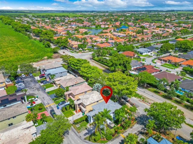 Продажа дома по адресу 16101 SW 104th Ter - фото 6164503