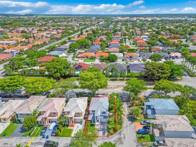 Продажа дома по адресу 16101 SW 104th Ter - фото 6164504