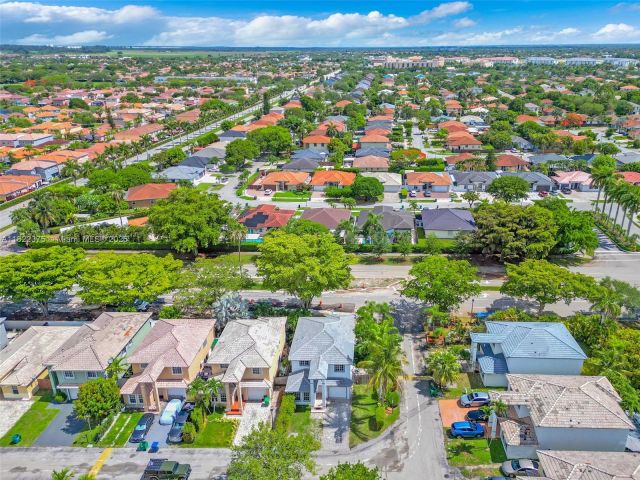 Продажа дома по адресу 16101 SW 104th Ter - фото 6164505