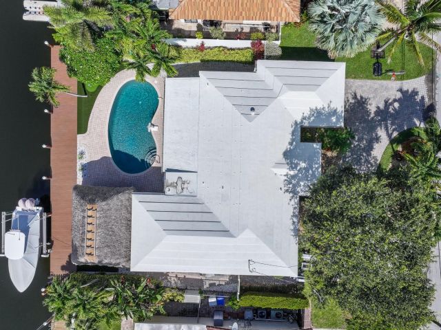 Продажа дома по адресу 2448 SE 9th St - фото 6177611