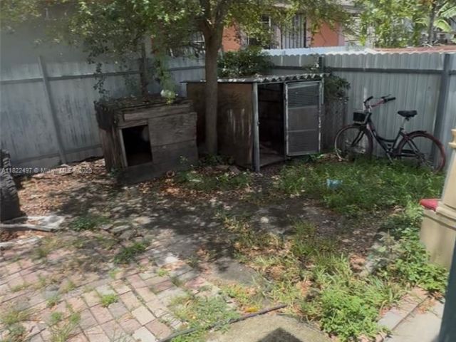 Продажа дома по адресу 1720 NW 44th St - фото 6165135