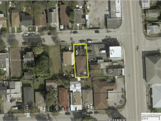 Продажа дома по адресу 1720 NW 44th St - фото 6165142