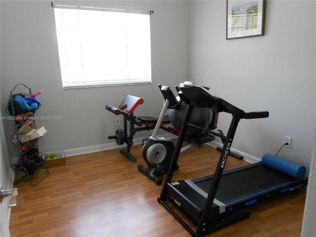 Продажа дома по адресу 12940 SW 142nd Ter - фото 6170316