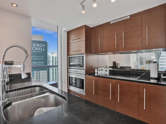 Продажа квартиры #3608 - фото 6167745