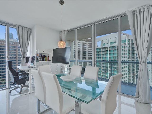 Продажа квартиры #3608 - фото 6167749