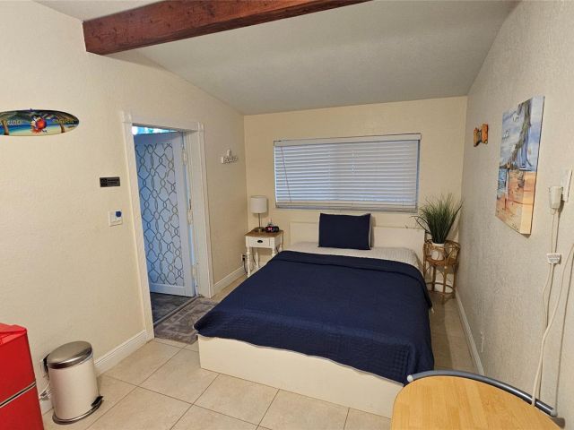 Дом в аренду по адресу 436 NE 25th Ave - фото 6168106