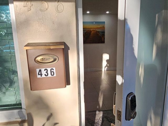 Дом в аренду по адресу 436 NE 25th Ave - фото 6168123