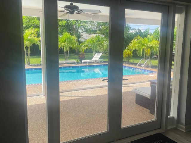 Дом в аренду по адресу 3712 Lowson Boulevard - фото 6215389