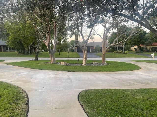 Дом в аренду по адресу 3712 Lowson Boulevard - фото 6215397