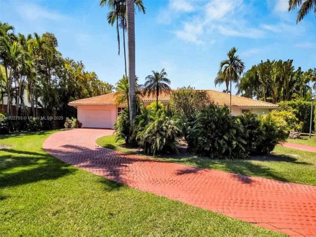 Продажа дома по адресу 7080 SW 98th Ave - фото 6177911