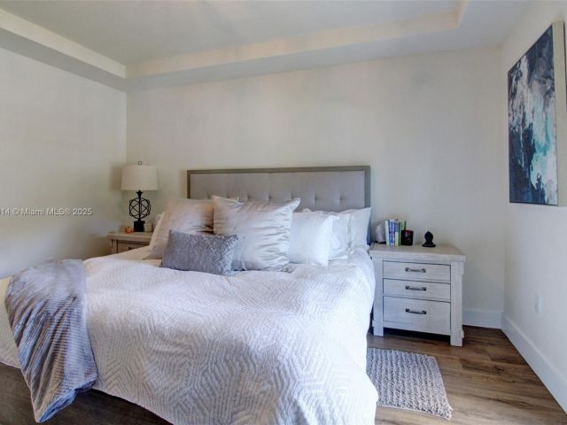 Продажа дома по адресу 4809 NW 83rd Pkwy - фото 6190009