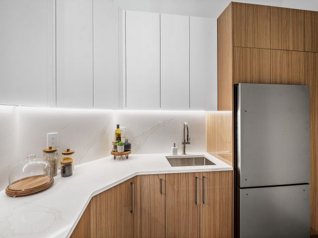 Продажа дома по адресу 17 NW 15th Street - фото 6599397