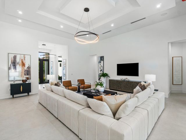 Продажа дома по адресу 17 NW 15th Street - фото 6599407