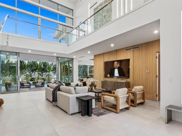 Продажа дома по адресу 91 Fiesta Way - фото 6195367