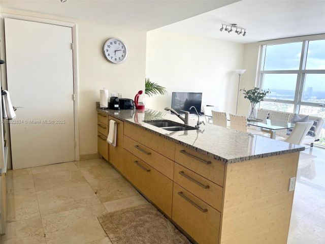 Квартира в аренду номер3407 - фото 6173072