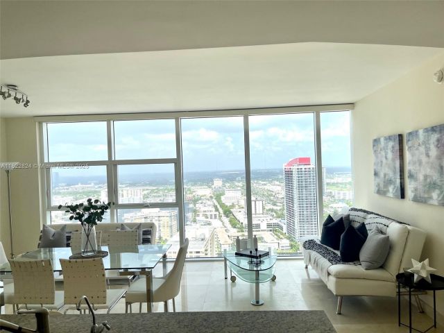 Квартира в аренду номер3407 - фото 6173075