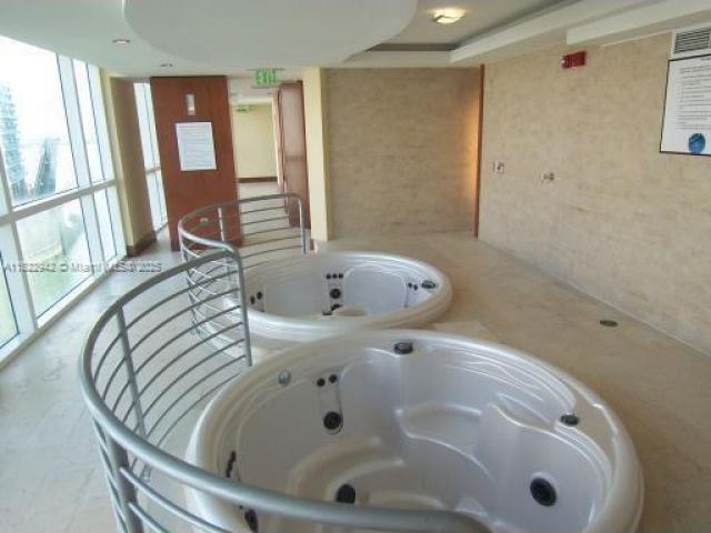 Продажа квартиры #1305 - фото 6192818