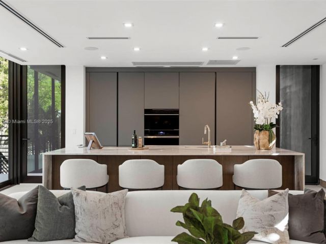 Продажа дома по адресу 3571 Fair Isle St - фото 6232800