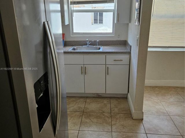 Дом в аренду по адресу 156 NE 78th St A - фото 6234528