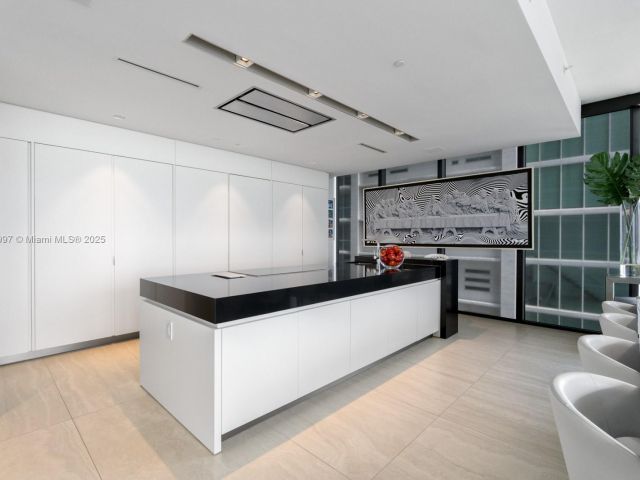 Продажа квартиры #3402 - фото 6191811